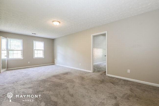 Building Photo - 535 Westbridge Dr