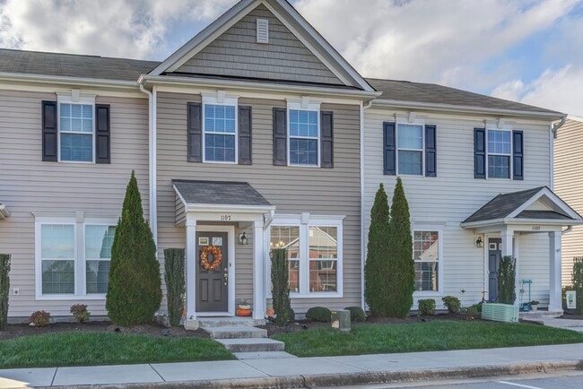 Building Photo - Luxury Townhome for rent!