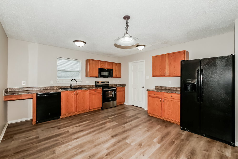 Building Photo - 13323 N Brick Chapel Dr