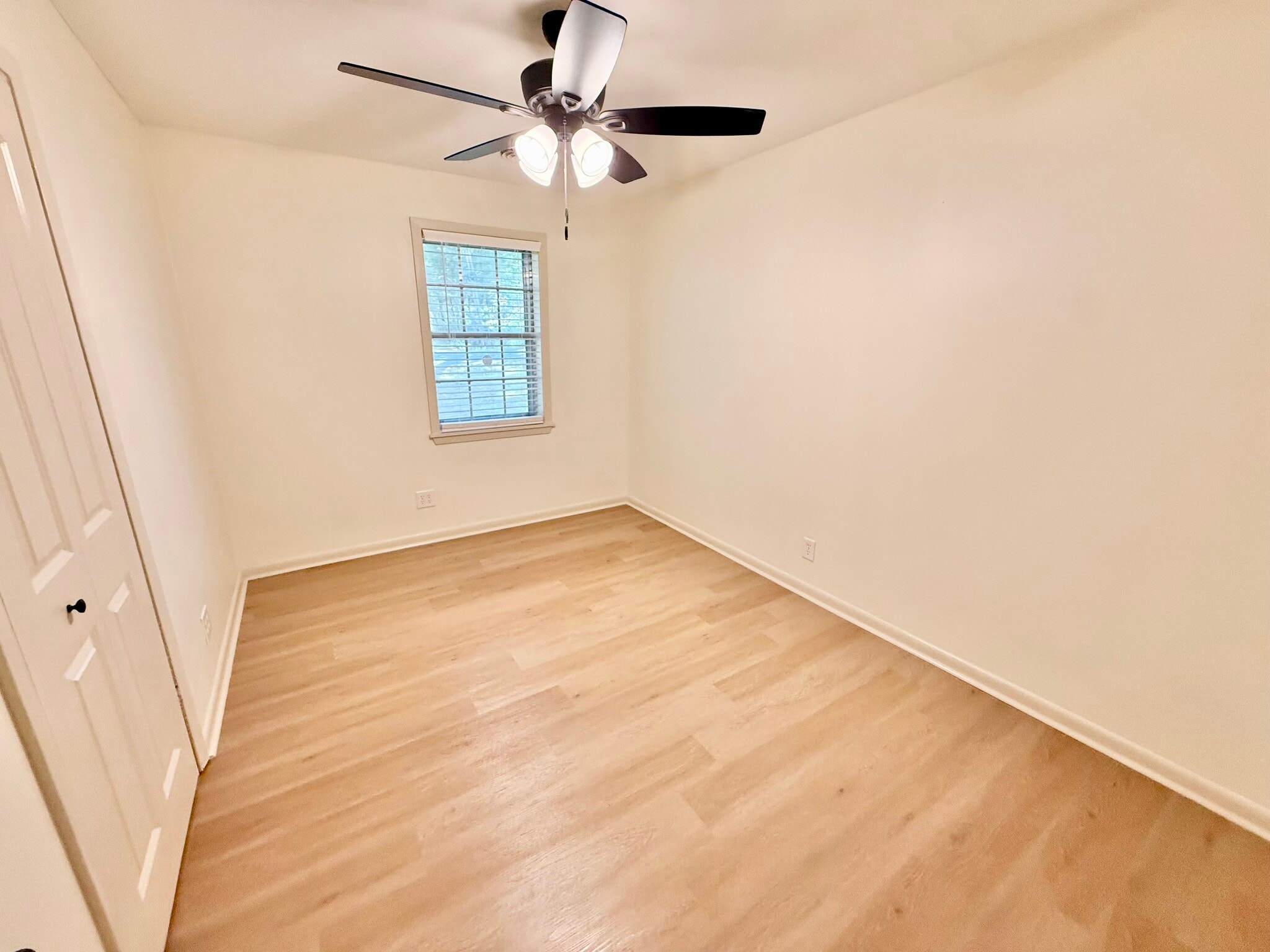 Bed 1 - 246 Knight Dr