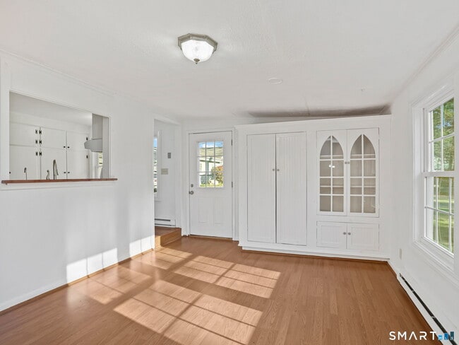 Building Photo - 21 Richdale Dr