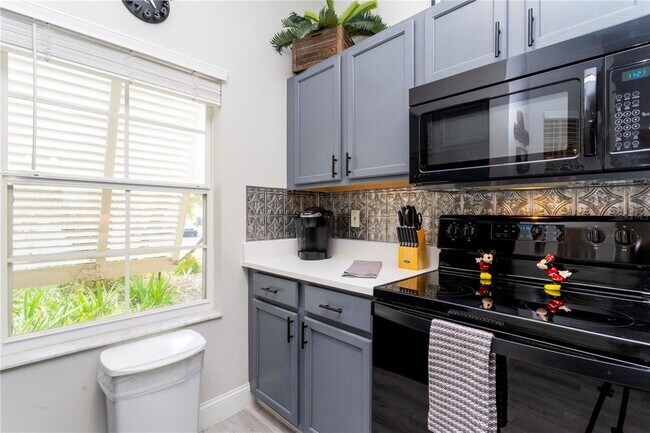 Building Photo - 8553 Crystal Cove Loop