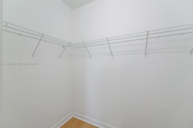 Building Photo - 640 NE 207th St