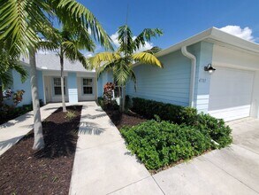 Building Photo - Duplex for rent