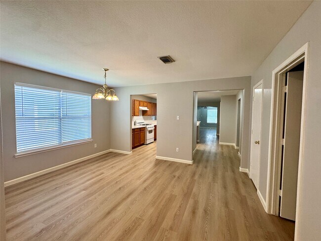 Building Photo - 18714 Desert Marigold Dr