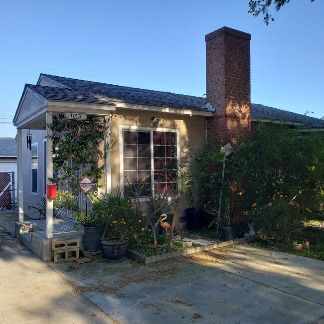 Primary Photo - 1013 S Oak St