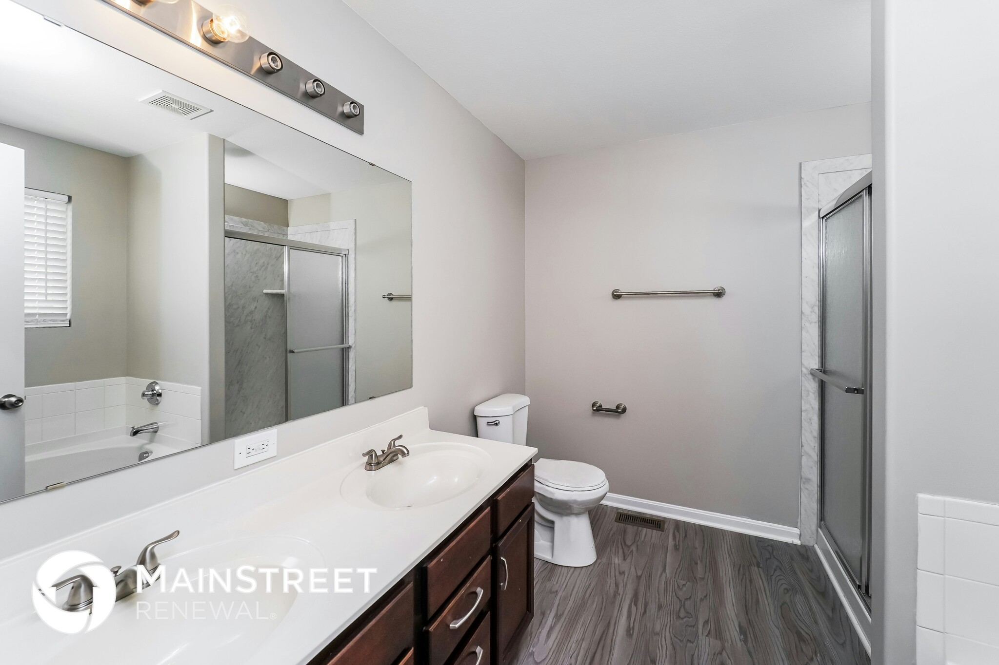 Building Photo - 3201 Cotton Ln