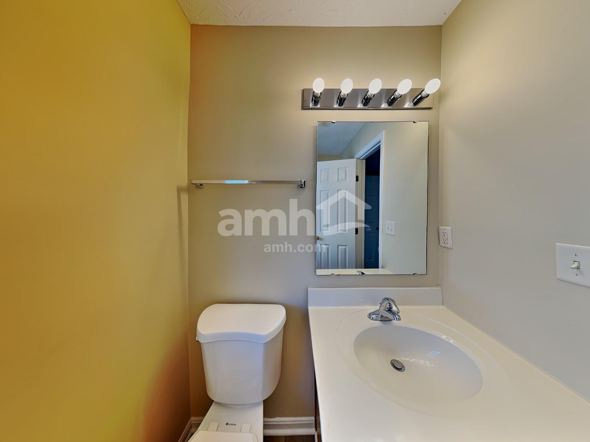 Building Photo - 3132 Summit Run Dr