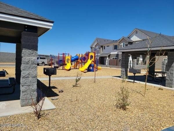 Building Photo - 12250 Solid Rock Dr