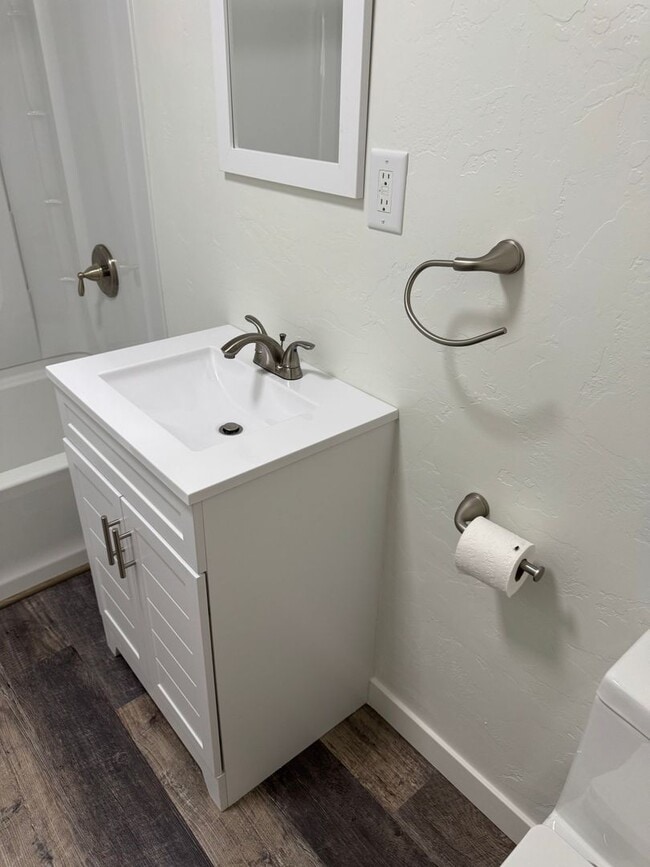 Building Photo - Charming older home