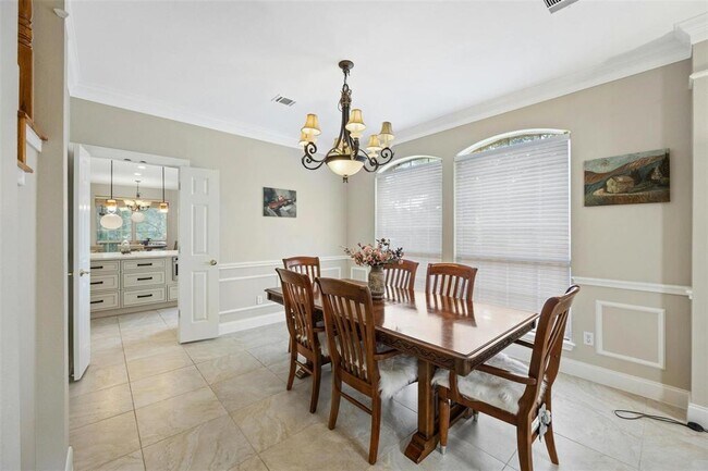 Building Photo - 10700 Hastings Ln