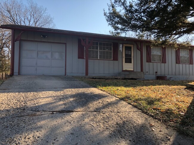 Primary Photo - 3BR, 1BTH with full unfinished basement! N...