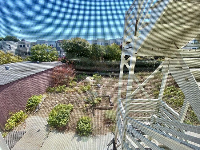 Building Photo - 1755 Fulton St