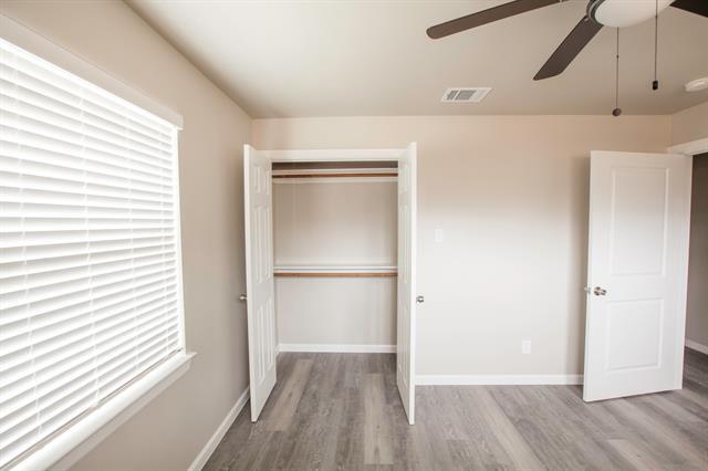 Building Photo - 2386 Chart Dr