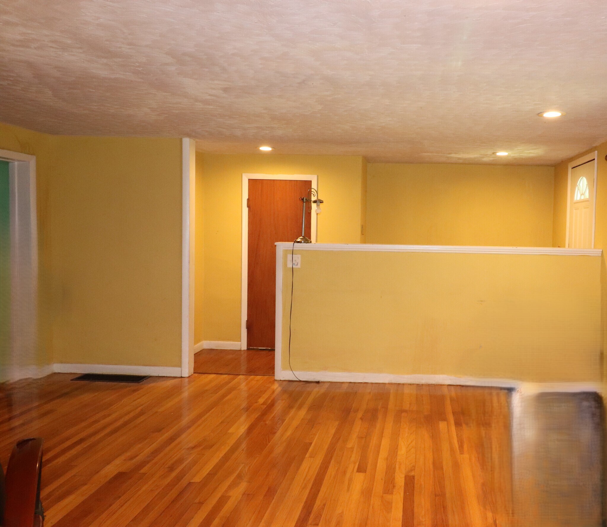 Building Photo - 845 Stafford St