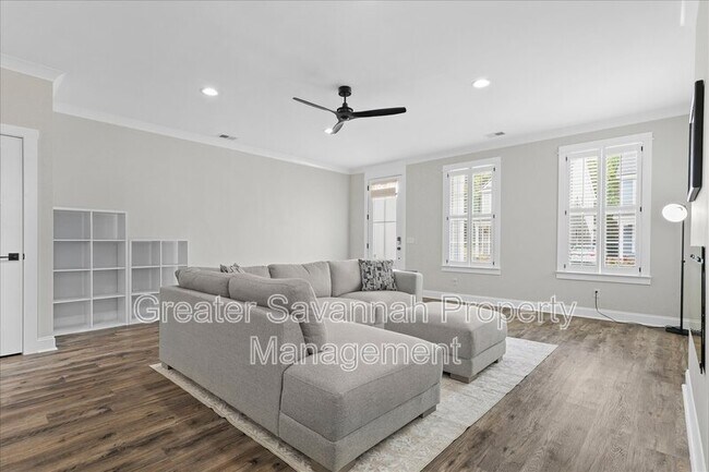 Building Photo - 45 Grove Park Dr