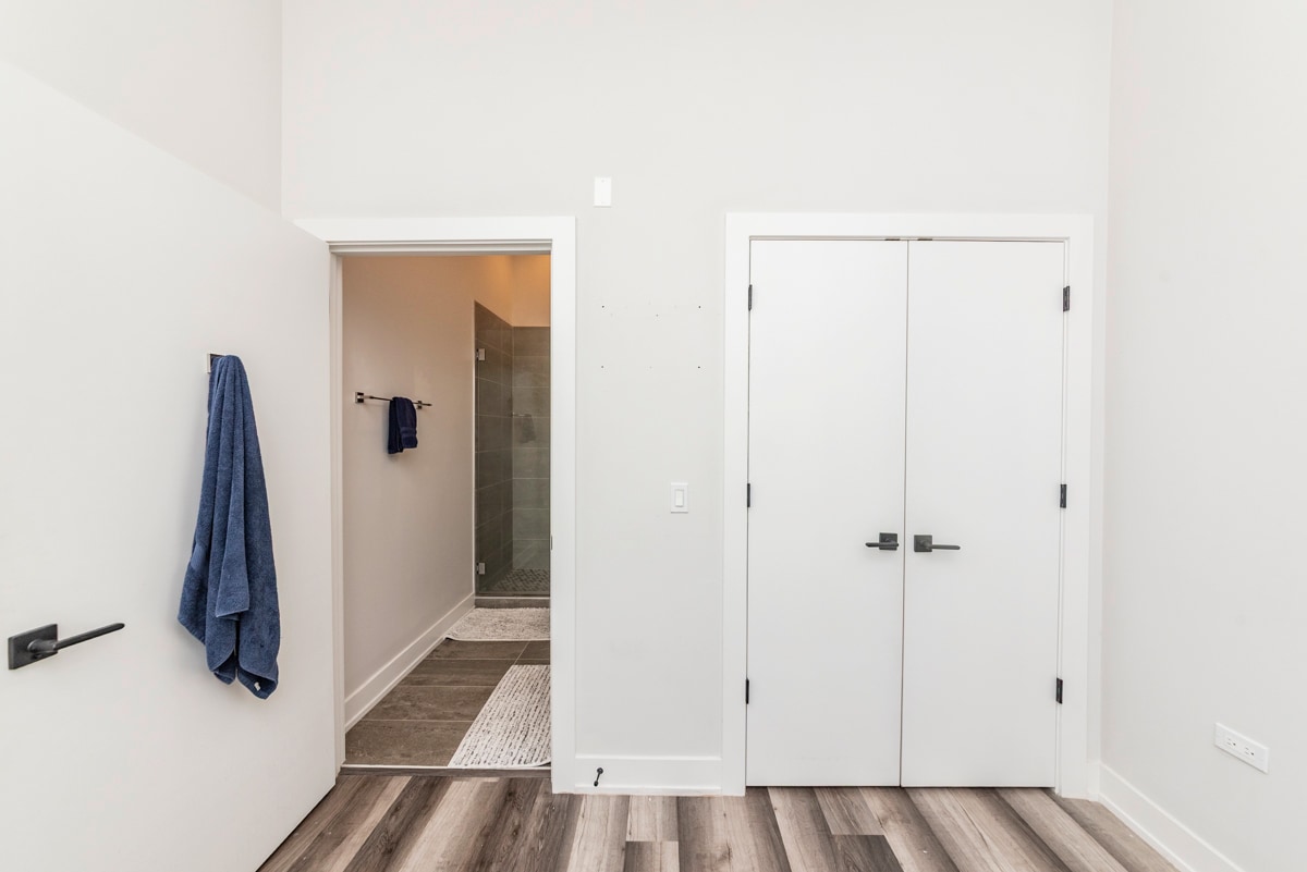 Building Photo - 2322 N Clark St