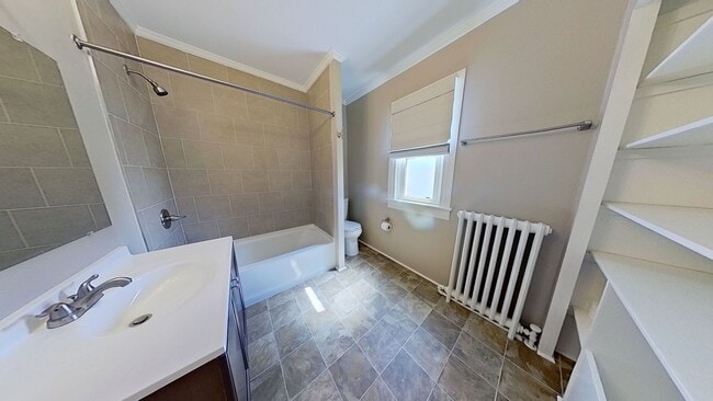 Building Photo - Spacious 3 Bedroom Home with One Car Garage