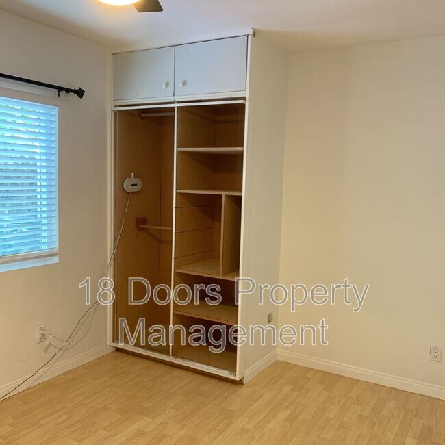 Building Photo - 5169 Tipton St