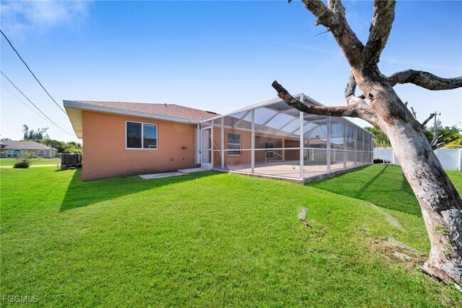 Building Photo - 1205 SW 14th Terrace