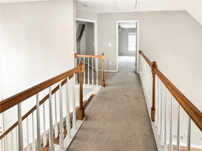 Building Photo - 2092 Drogheda Ln