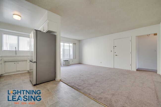 Building Photo - 1035 Hayworth Ave