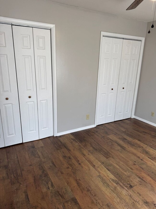 Building Photo - 213 NE Fenway Ave