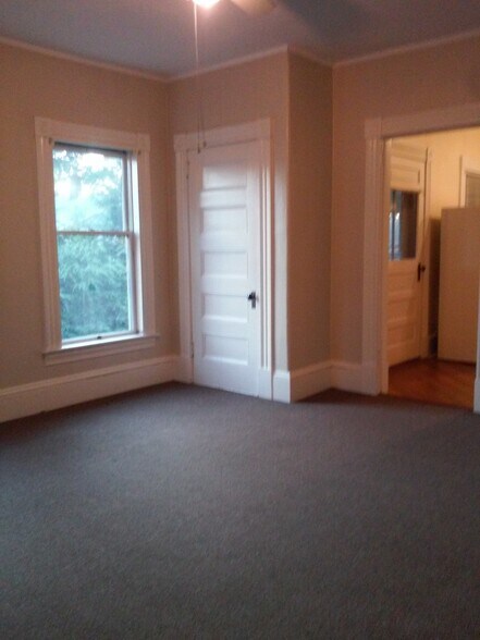 Living room with closet - 8 Bailey Ave