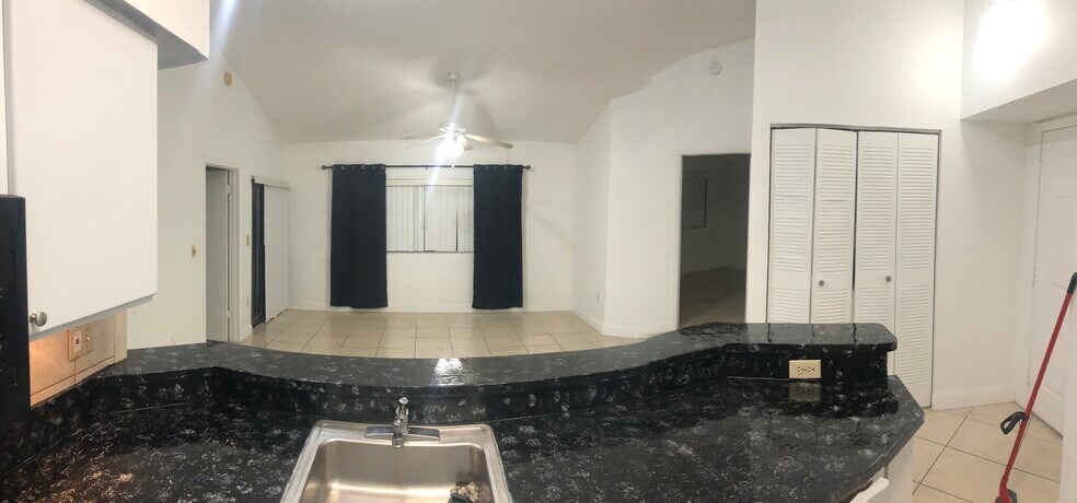 Building Photo - 2445 SW 18th Ter