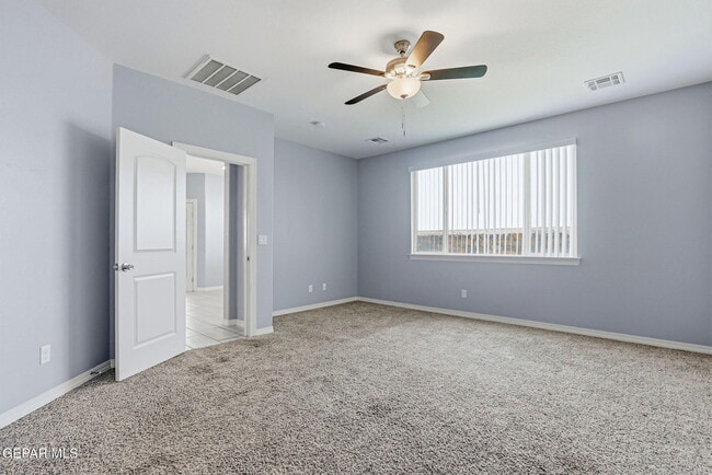 Building Photo - 4704 Marisabel Azcarate St