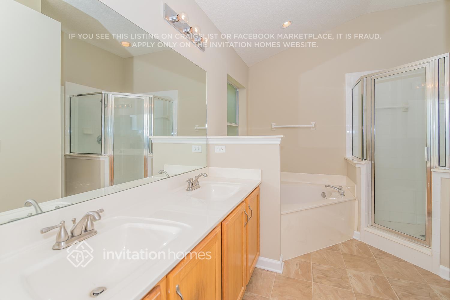 Building Photo - 752 Dewdrop Loop