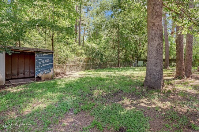 Building Photo - 108 Deerwood Ln