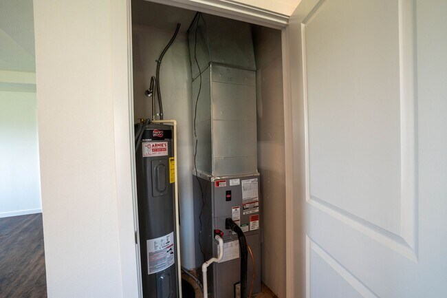 Building Photo - Brand New 3 Bedroom Home