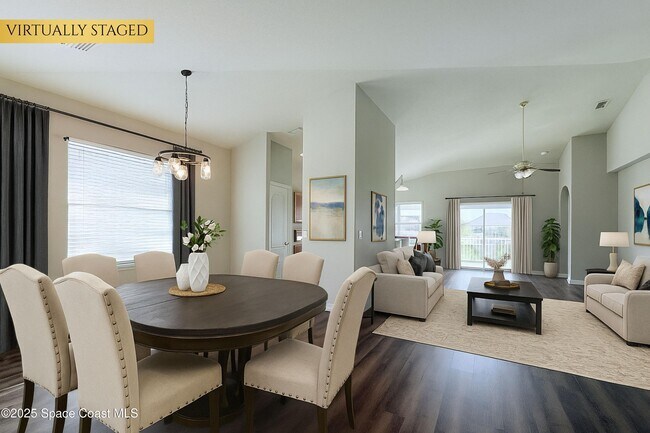 Building Photo - 3900 Playa Del Sol Dr