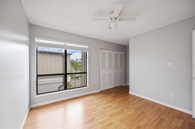 Building Photo - 4001 S Beneva Rd