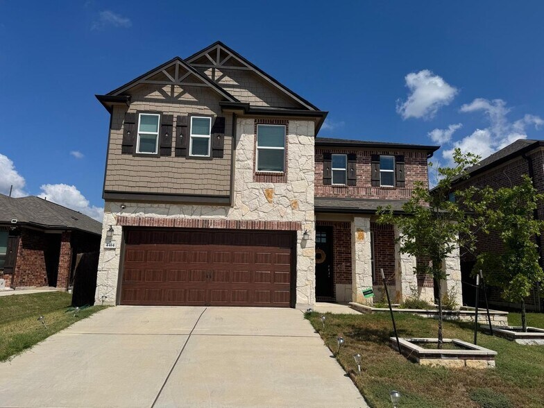 Primary Photo - 4414 Acerno St