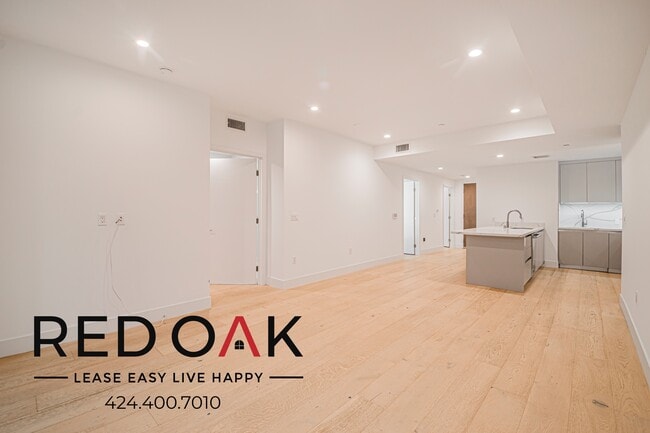 Building Photo - 1415 Reeves St