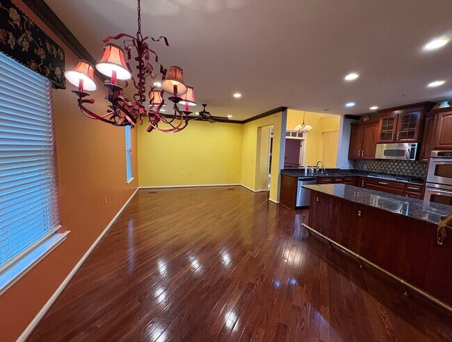 Building Photo - 950 Nathaniel Trail