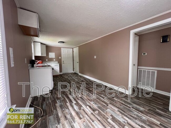 Building Photo - 114 Radcliffe Dr