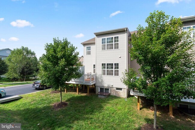 Building Photo - 6704 Saw Mill Ct