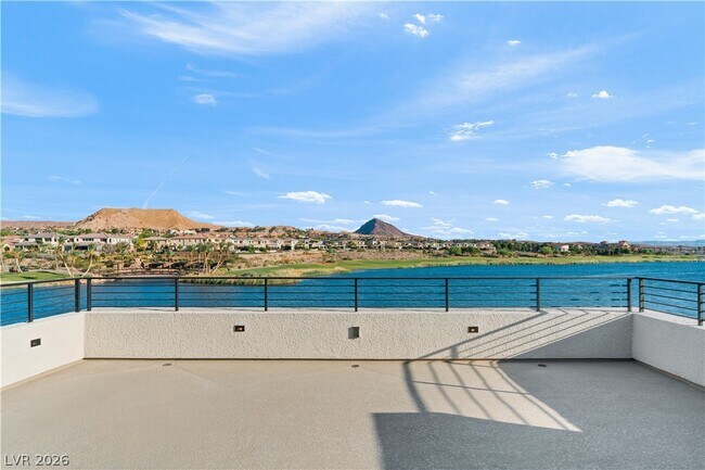 Building Photo - 66 Lakefront Dr