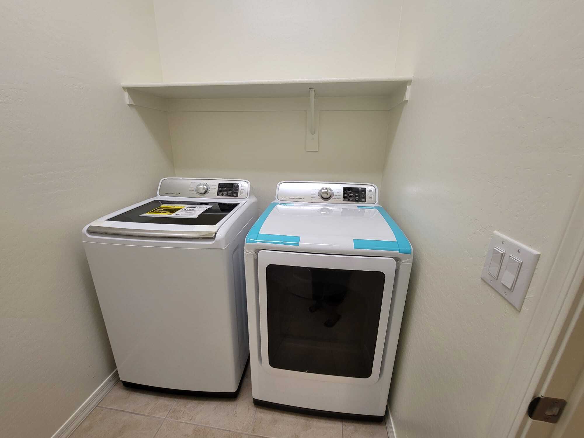 Laundry - 260 E Hawaii Dr