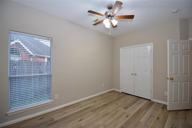 Building Photo - 3106 Rainbow Ct