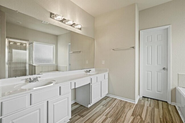 Building Photo - 4823 Gingham Check Ct