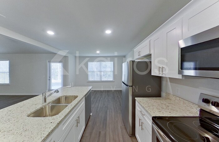 Building Photo - 132 Western Red Cedar Dr