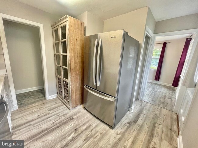 Building Photo - 8614 Ridge Rd