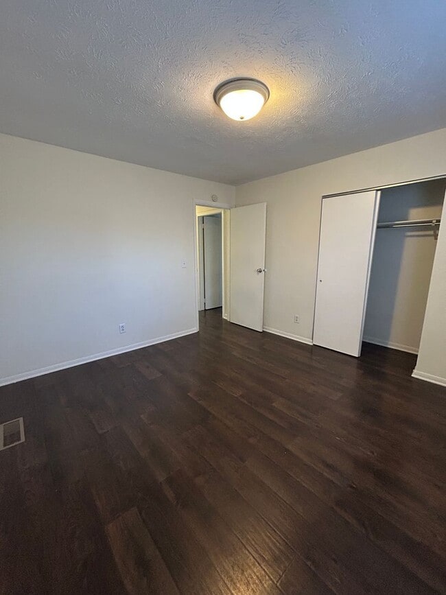 Building Photo - 4413 Chisholm Trail