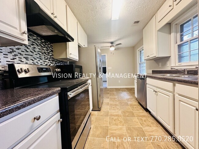 Building Photo - 6150 Mallory Rd