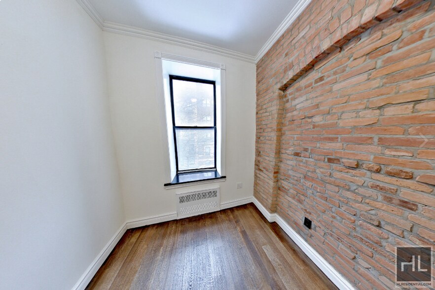 Building Photo - W 51ST ST.