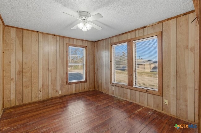 Building Photo - 204 Salinas Rd